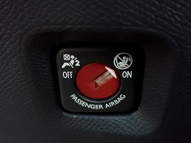 Peugeot 2008 Active Pack BlueHDi