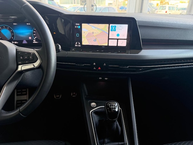 Volkswagen Golf Life Variant