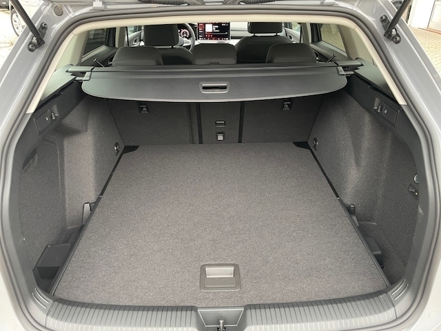 Volkswagen Golf 1.5 TSI Variant