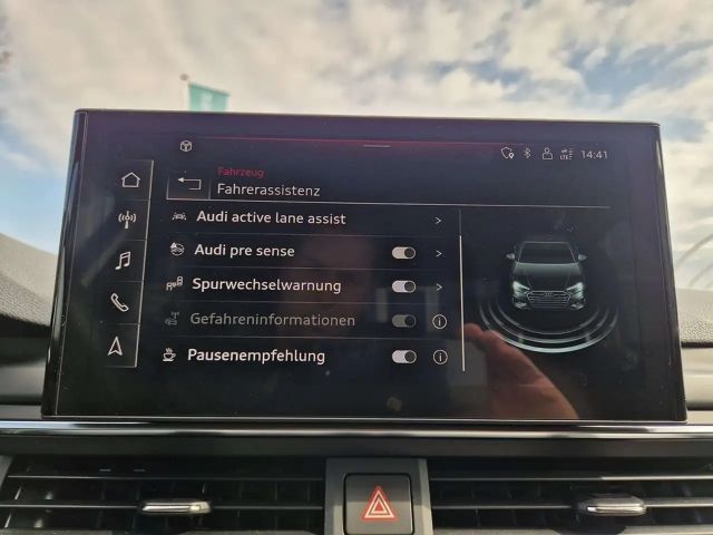 Audi A4 40 TDI S-Line S-Tronic Sedan