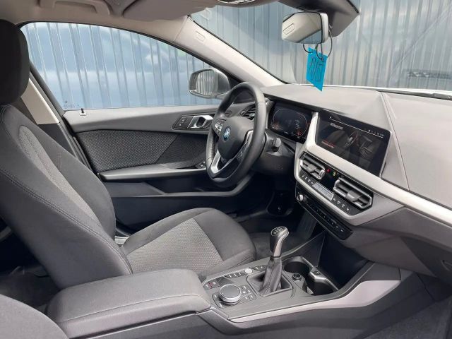 BMW 116 116i 5-deurs Sedan