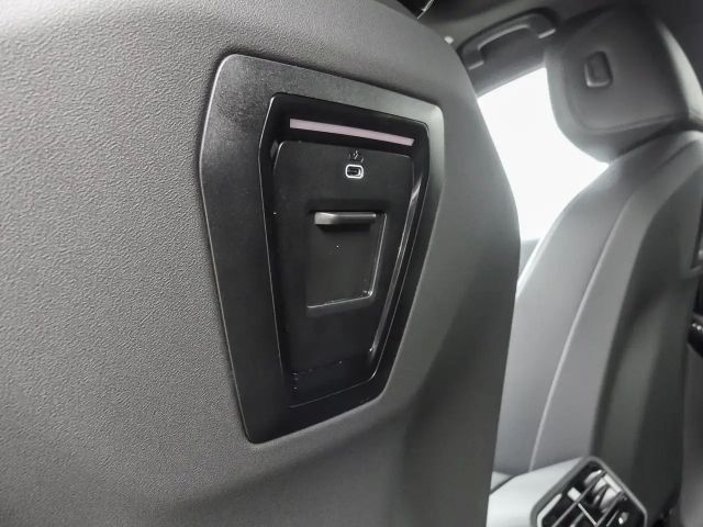 BMW 520 520d M-Sport Sedan xDrive