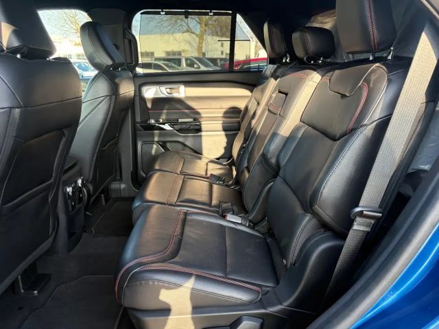 Ford Explorer Plug in Hybrid ST Line