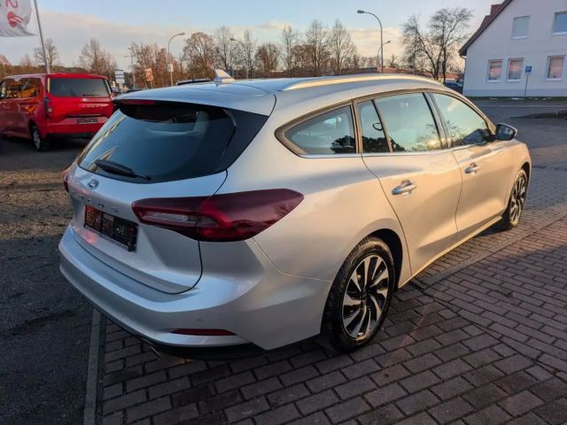 Ford Focus Titanium Wagon
