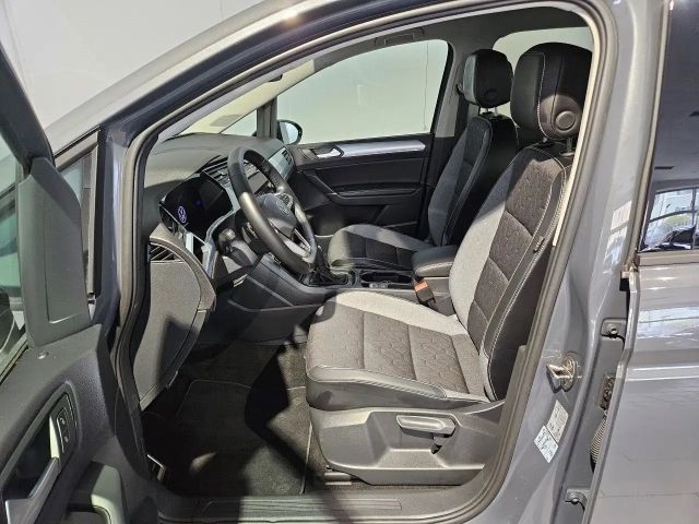 Volkswagen Touran 1.5 TSI DSG