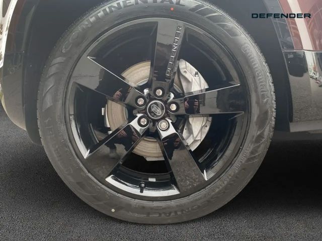 Land Rover Defender 110 D300