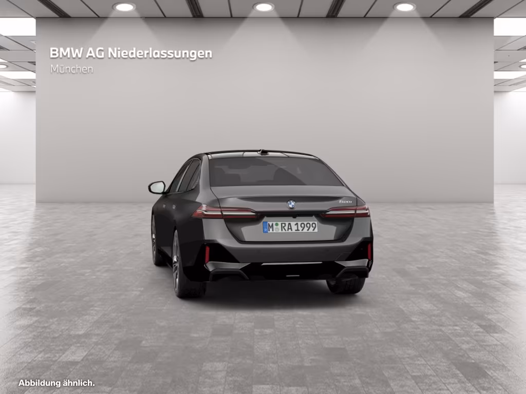 BMW 520 520i M-Sport Sedan