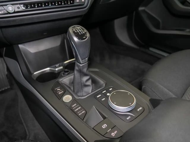 BMW 118 118i Advantage pakket Sedan