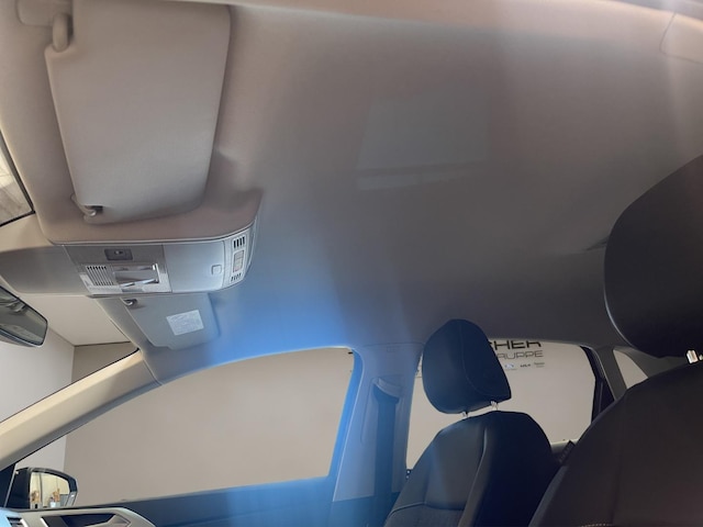 Volkswagen Polo 1.0 l 5-Gang IQLight Navi Virtual LED