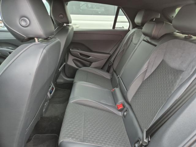 Volkswagen T-Roc 1.5 eTSI DSG IQ.Drive R-Line Style