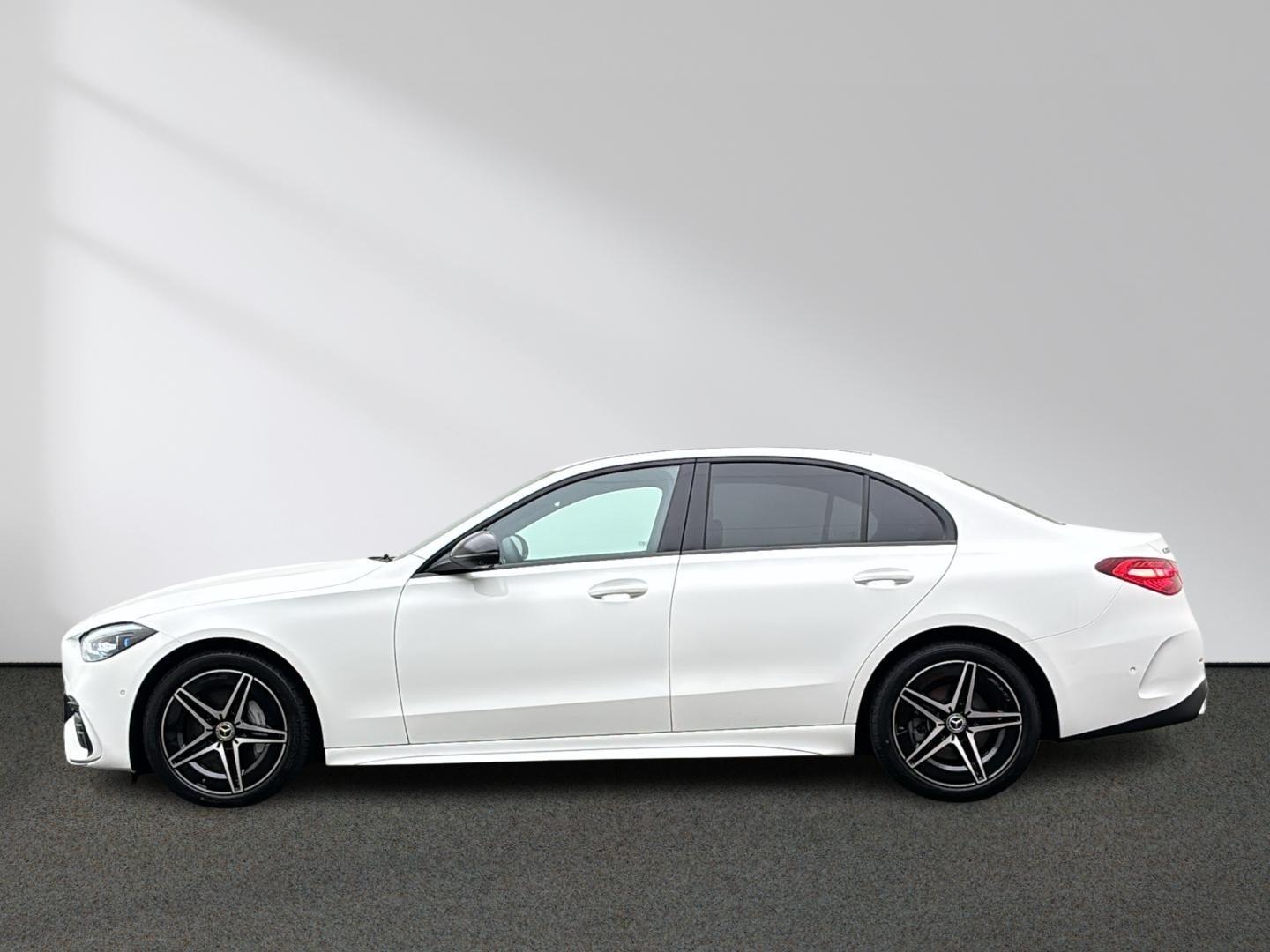 Mercedes-Benz C 220 AMG Line C 220 d Sedan