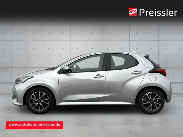 Toyota Yaris Hatchback Hybride Team D