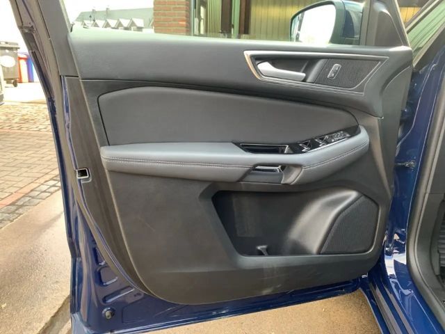 Ford S-Max Titanium