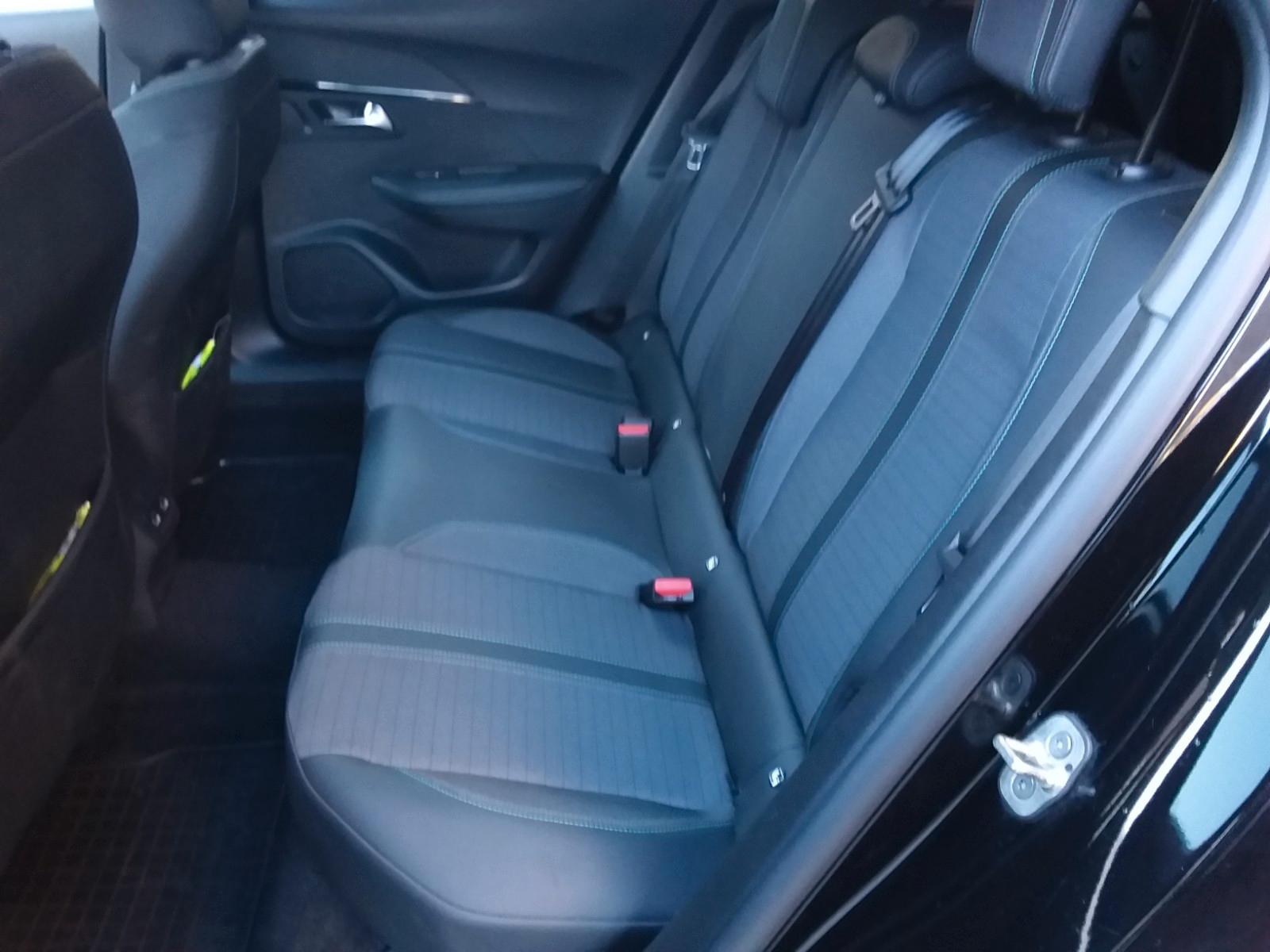 Peugeot 2008 Allure Pack BlueHDi EAT8