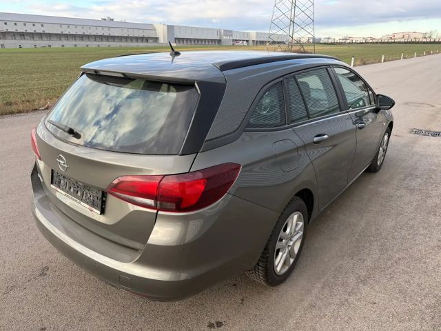 Opel Astra Sports Tourer Turbo