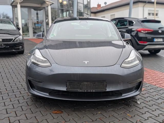 Tesla Model 3 Long Range