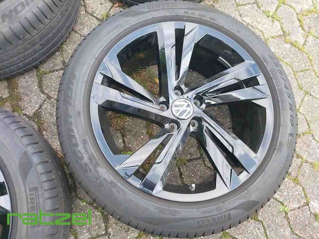 Volkswagen Tiguan 2.0 TDI DSG R-Line