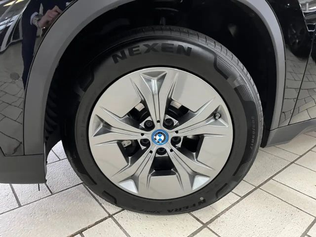 BMW iX1 xDrive