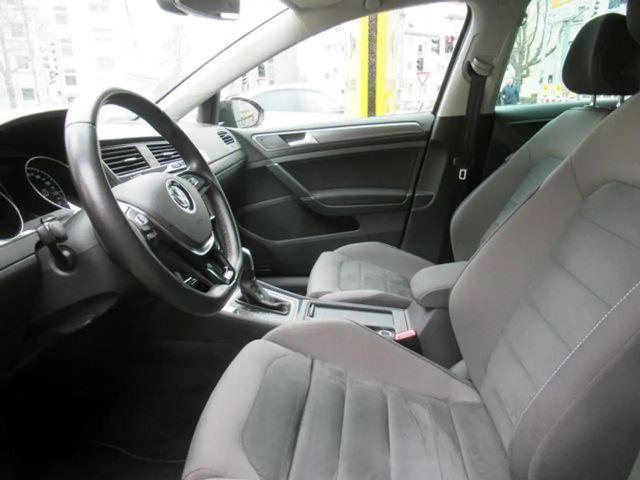 Volkswagen Golf 2.0 TDI DSG R-Line Variant
