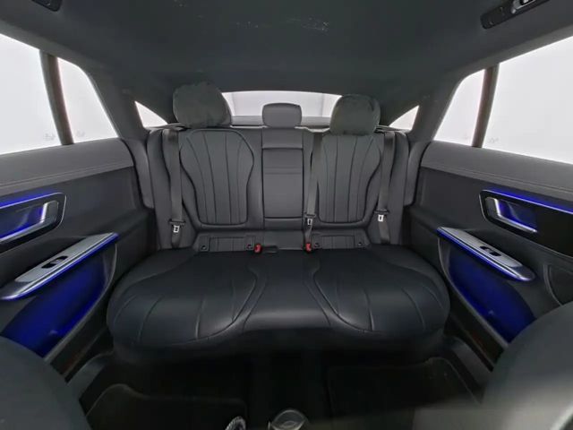 Mercedes-Benz EQE 300 Sedan