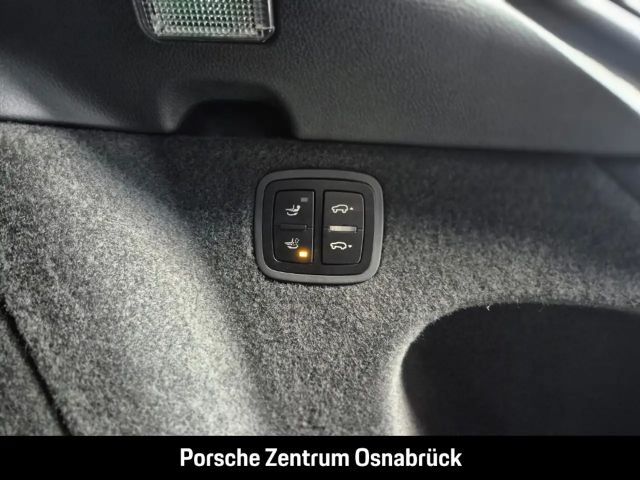 Porsche Macan Pano AHK Luft 20-Zoll BOSE 14-Wege Surround View B