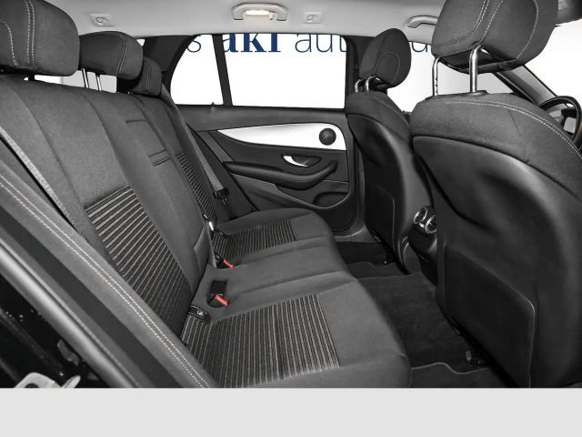 Mercedes-Benz E 220 AVANTGARDE E 220 d Estate