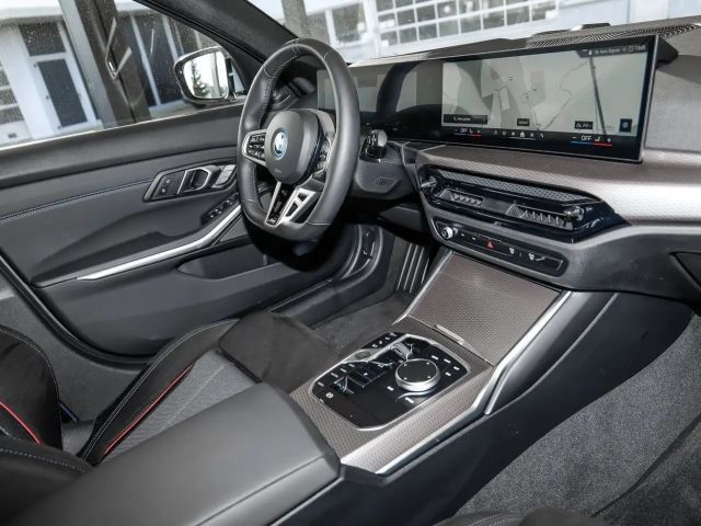 BMW 330 330e M-Sport Touring