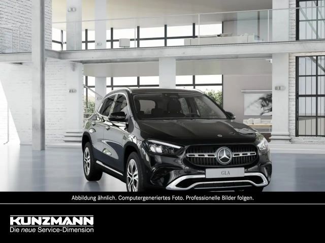 Mercedes-Benz GLA 250 4MATIC Progressive