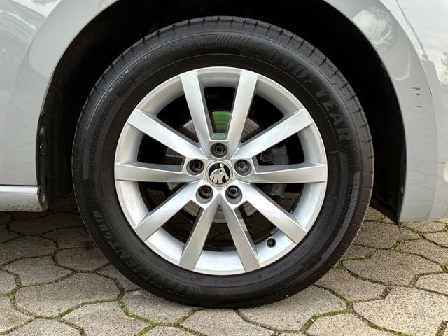 Skoda Scala SCALA 95PS 5-Gang*LED*SHZ*PDC*SmartLink