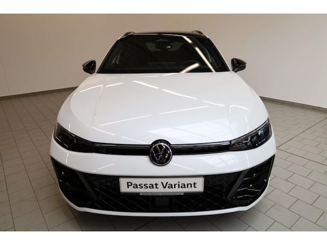 Volkswagen Passat 1.5 eTSI R-Line