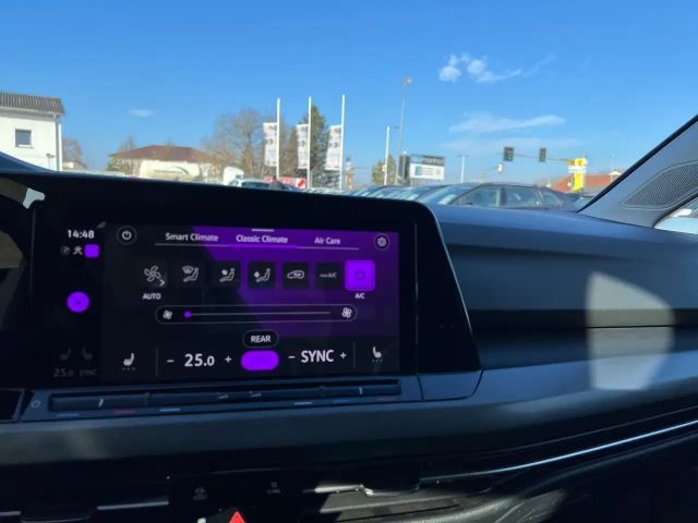 Volkswagen Golf DSG Style Variant