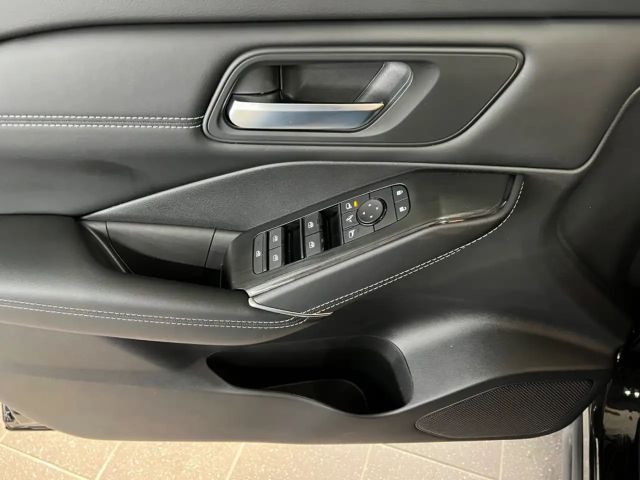 Nissan Qashqai 1.3 Connecta LED+KEYLESS+360°+ACC+VC.