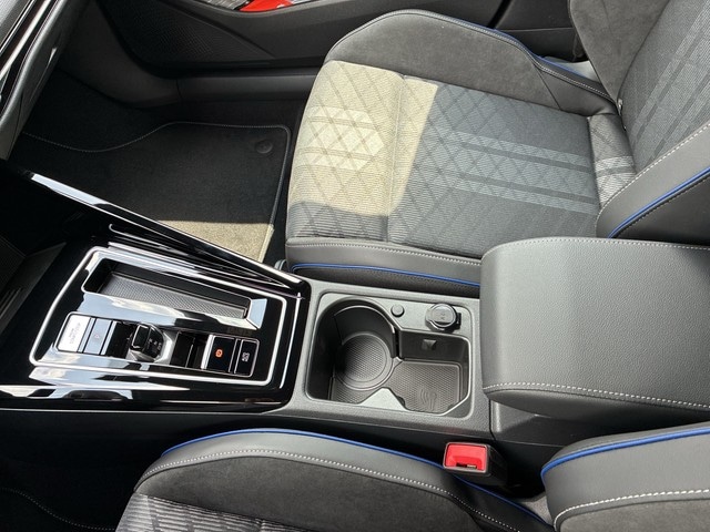 Volkswagen Golf 2.0 TDI DSG R-Line Variant