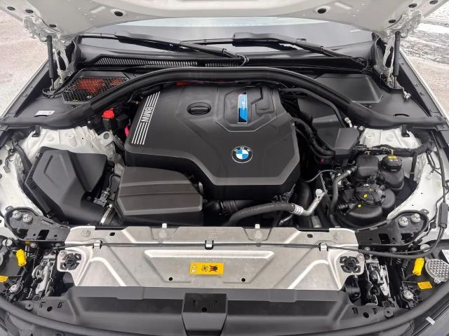 BMW 330 330e Sedan Sport Line