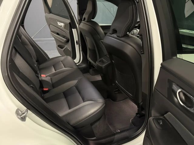 Volvo XC60 AWD R-Design