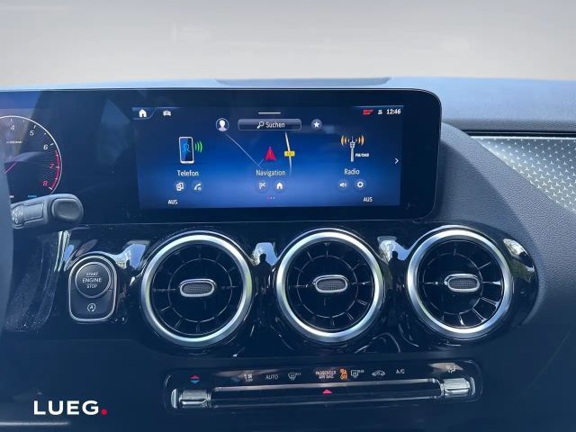 Mercedes-Benz B 200 Progressive Sedan