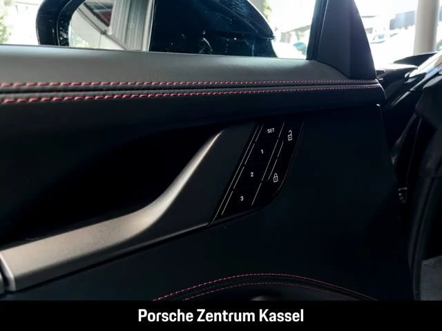 Porsche 992 Cabrio Carrera S