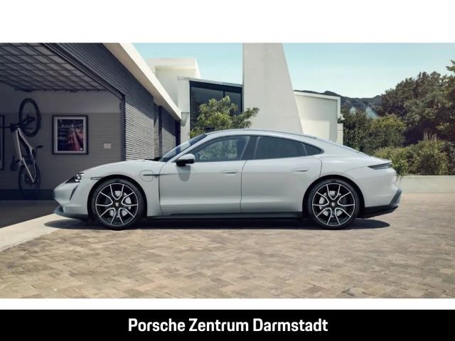 Porsche Taycan Surround-View BOSE Luftfederung 21-Zoll