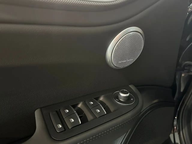 Alfa Romeo Giulia Competizione 2.0 280PS *HARMAN*Assistenz*