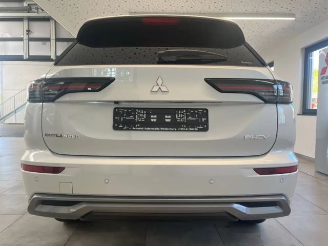 Mitsubishi Outlander 4WD PHEV