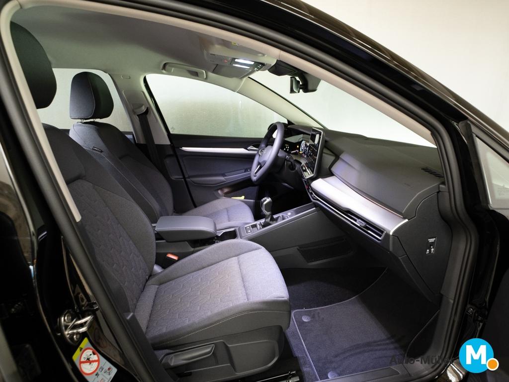 Volkswagen Golf 1.5 TSI Golf VIII