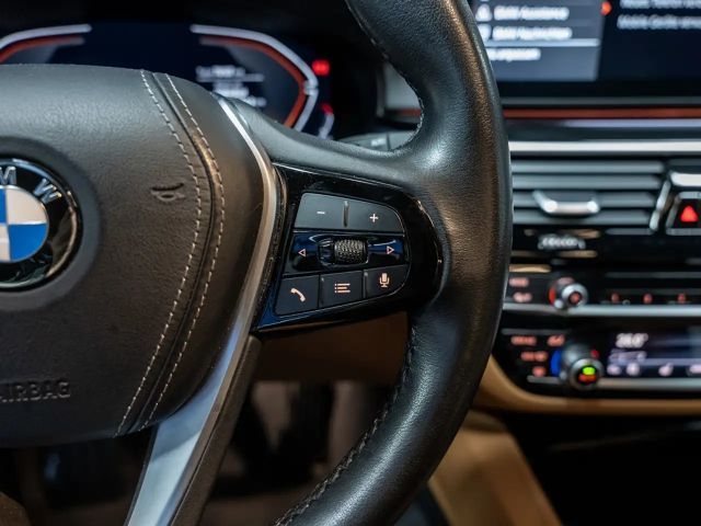 BMW 520 520d Luxury Line Touring