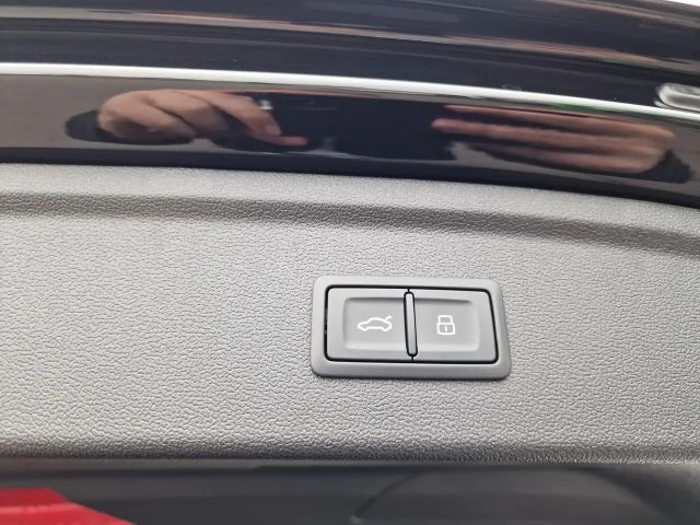 Audi A3 35 TFSI S-Line Sedan Sportback