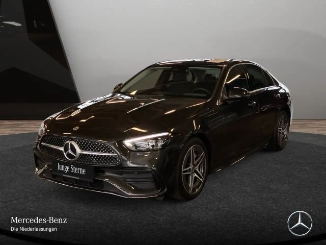 Mercedes-Benz C 200 AMG Line Sedan