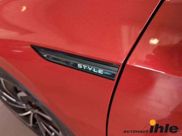 Volkswagen Golf DSG Golf VIII IQ.Drive Style