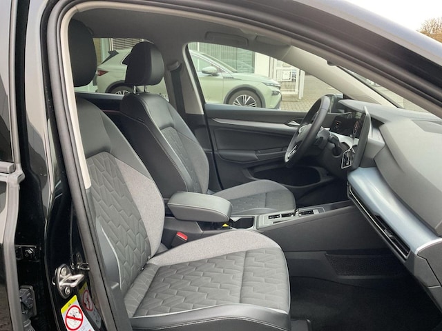 Volkswagen Golf 1.5 eTSI DSG Golf VIII Variant