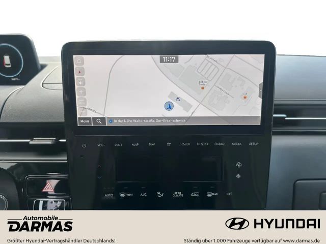 Hyundai Staria Signature