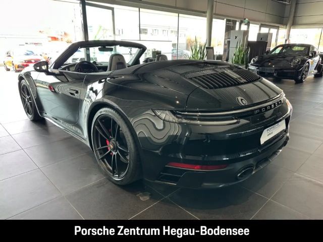 Porsche 992 4 Cabrio Carrera GTS
