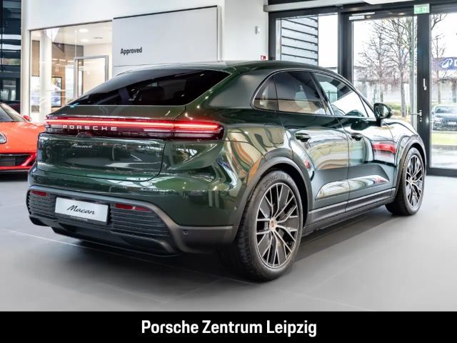 Porsche Macan 4
