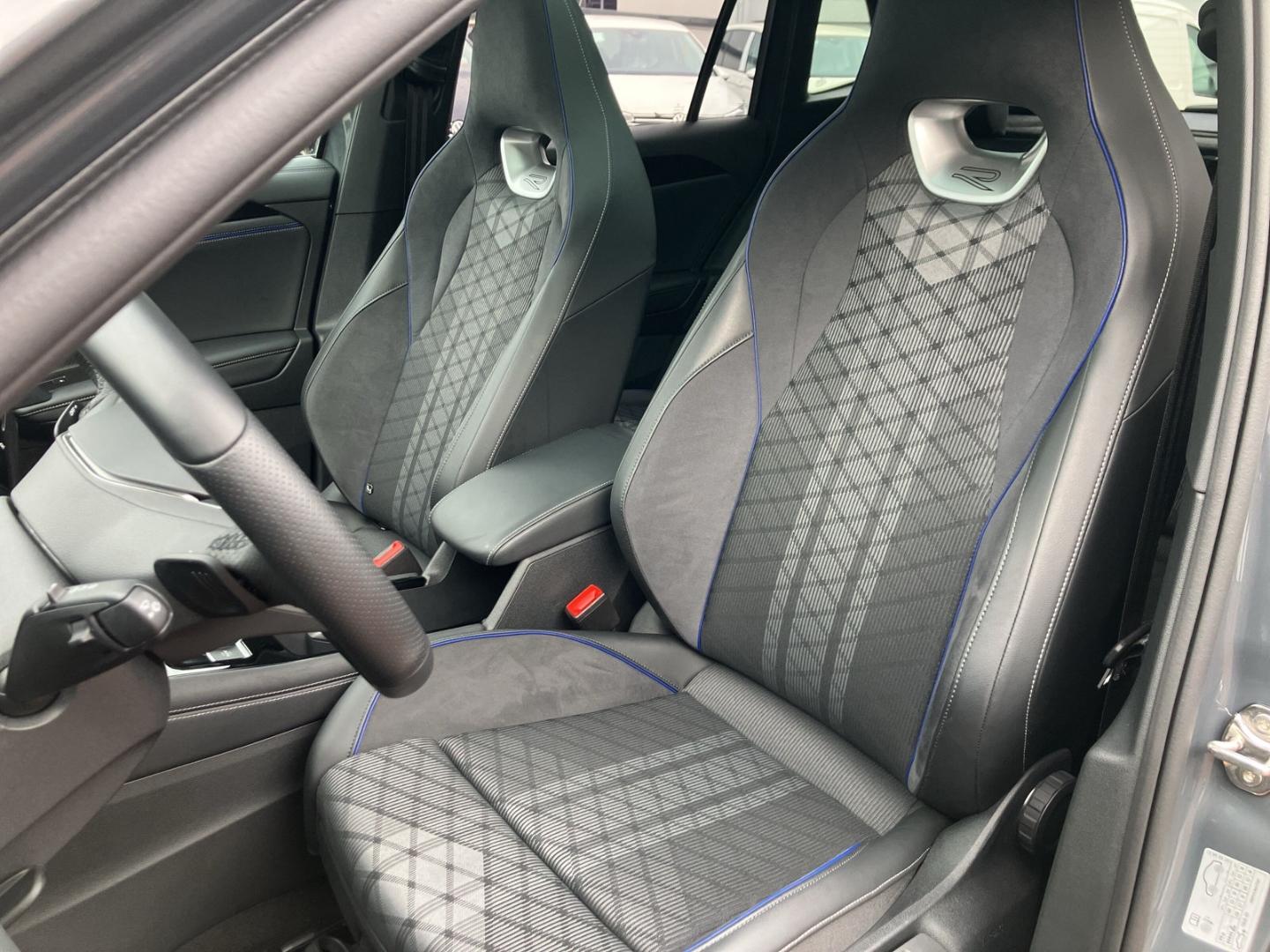 Volkswagen Tiguan 2.0 TDI 4Motion DSG R-Line Style